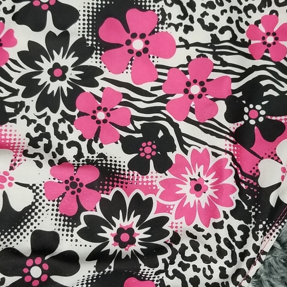 NWOT Girl's Penelope mack Size 8 1pc Swimsuit - Picture 7 of 7